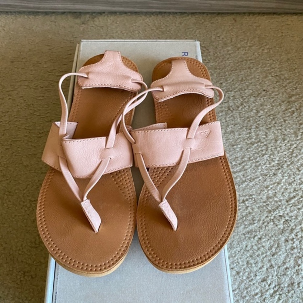 Roxy Blush colored Shawna Thong Sandals